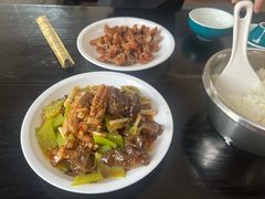 -曾氏肥肠馆(凯瑞雅居店)