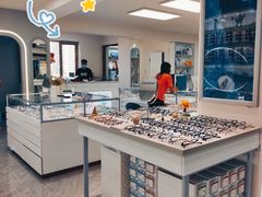 -潘多拉眼镜·蔡司依视路明月(潘家园店)