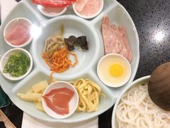 传统过桥米线-Colourful Yunnan Box Hill 彩云南·彩铺子