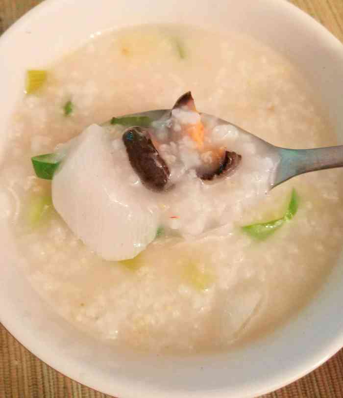 打分 又发现了一款超好吃的粥,山药乌鸡粥,软糯可口