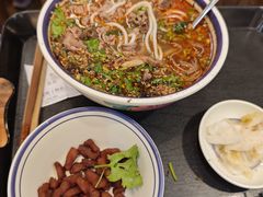 脆哨-云阿蛮云南生烫牛肉米线(奉贤路店)