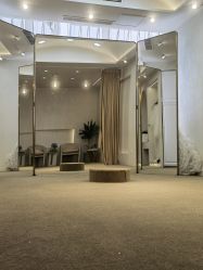 -洋洋婚纱品牌集合店