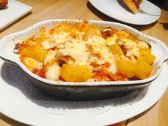 匈牙利风情牛肉焗饭-必胜客(欢乐颂店)