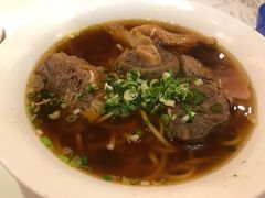 -天下三绝 牛肉面/红酒