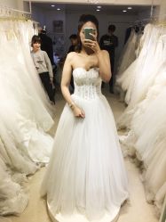 -Flora婚纱礼服定制租赁店