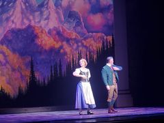 -交通银行前滩31演艺中心