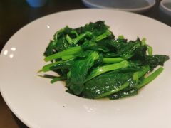 清炒豌豆尖-向川南·水煮鱼·川菜(和平里店)