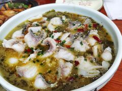 -胡子饮食店