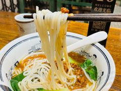 -黑白电视长沙小吃(悦汇城店)