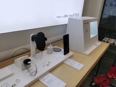 -华为授权体验店(万航渡路)