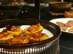 一口鲍鱼酥-三号黄浦会Canton Table