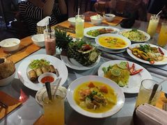 -Lanterns Vietnamese Restaurant