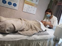 -柒朵科技美肤中心