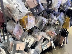 -唯品会(北京国瑞城店)