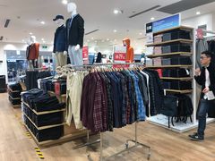 -优衣库(郑州丹尼斯大卫城店)