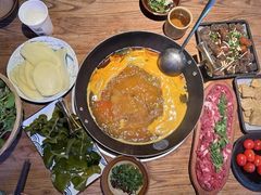 -贵厨酸汤牛肉(花果园国际中心店)