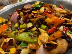 铁板三脆-老滇山寨•云南特色菜•地方菜•民族风情歌舞表演(金碧店)