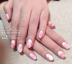 -睫乐园•睫公馆•美睫美甲沙龙
