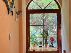 -月亮眼花园餐厅书吧酒吧