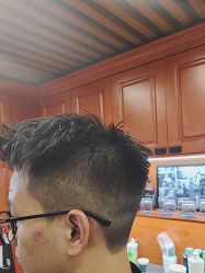 -米娜男士新国潮理发馆