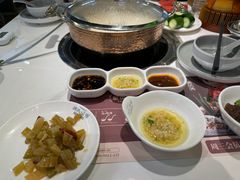-洪氏嗨捞·广东猪肚鸡·椰子鸡火锅(西咸万象城店)