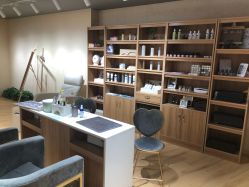 -涂tu指甲日式美甲美睫店