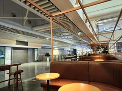 -星巴克(上海虹桥站2A检票口)