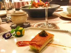 鱼子酱鸿运乳猪-广州文华东方酒店·江-由辉师傅主理