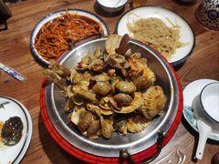 -东来菜馆•手抓海鲜家常菜•海鲜锅贴(鸽子窝店)