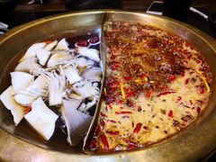 -沸炉重庆老火锅(军事博物馆店)