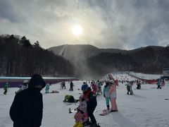 -亚布力新体委滑雪场