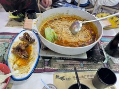 -刘姐啤酒鱼民族演艺餐厅(西街总店)