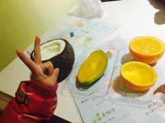 -志龙皇冠吃货椰子铺