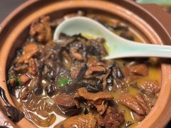 小鸡炖榛蘑-止观小馆·辽河口渔家菜(王府井店)