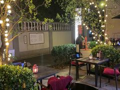 -SISTERS BAR RESTAURANT川意酒馆(嘉善老市H楼店)