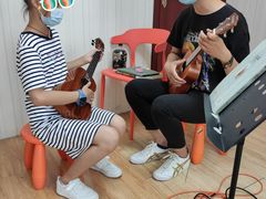 -八度音乐吉他教室(汉广店)