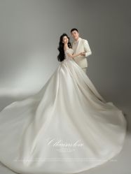 -雪中彩影婚纱摄影·微光艺术中心