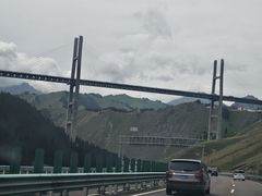 -果子沟大桥