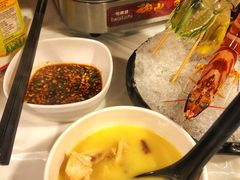 -鲜入围煮花胶鸡海鲜火锅