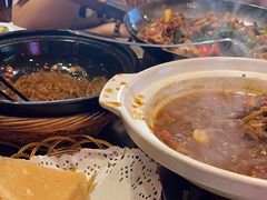 -富正毅三下锅·湘西韵味(天门山索道店)