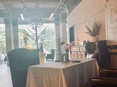 靠窗位-十五食吾 La Pâtisserie (海甸岛店)
