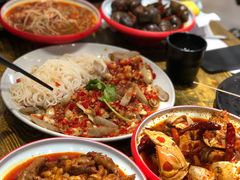 -老闵田螺馆·南昌特色小炒(梦时代店)
