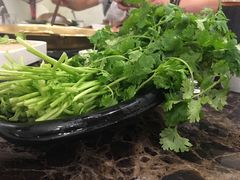 -重庆爽翻天老火锅(临平万达广场店)