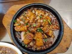 -临街徽菜馆·正宗黄山味