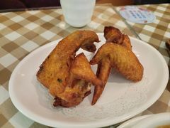 -新大咀港式茶餐厅(宝山万达店)