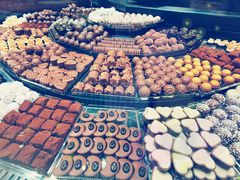 -Laderach 莱德拉(上海环贸iapm店)