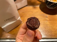 -Laderach 莱德拉(上海环贸iapm店)