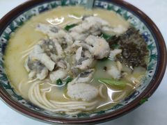 招牌黄鱼面-明呈黄鱼面馆(斜土路店)