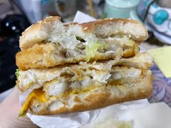 狠霸王鱼堡-汉堡王(EAC欧美中心店)