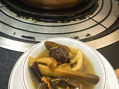 -阿山卓·野生菌火锅·纳西火塘烤肉